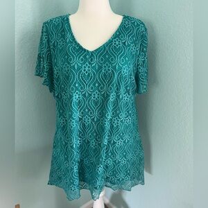 Beautiful teal lace top